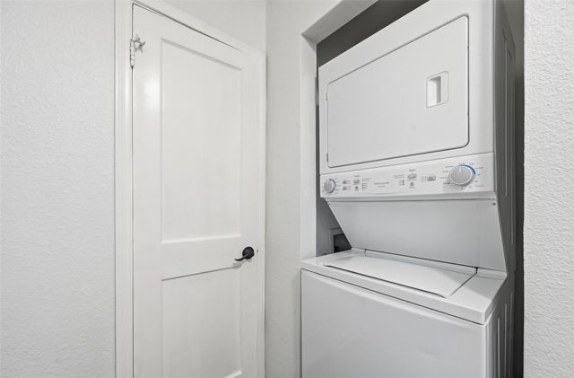 1654 Hansboro Avenue, Dallas, TX 75224