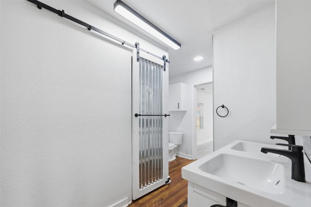 1654 Hansboro Avenue, Dallas, TX 75224