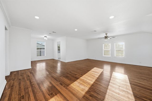 1654 Hansboro Avenue, Dallas, TX 75224