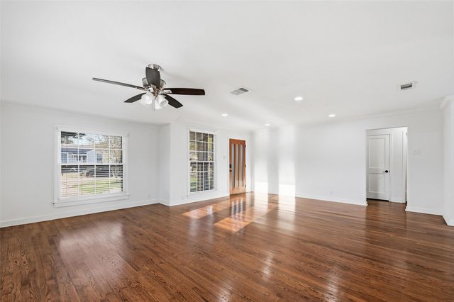 1654 Hansboro Avenue, Dallas, TX 75224
