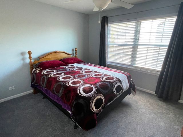 425 Lennox Drive, Oswego, IL 60543