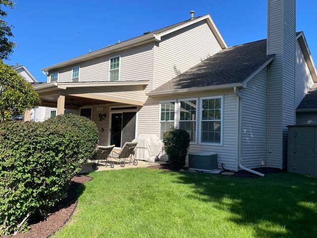 425 Lennox Drive, Oswego, IL 60543