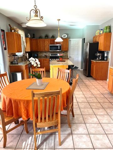 425 Lennox Drive, Oswego, IL 60543