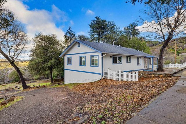 17009 Iron Springs Rd, Julian, CA 92036