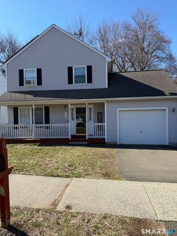 61 Victoria Court, Hamden, CT 06514