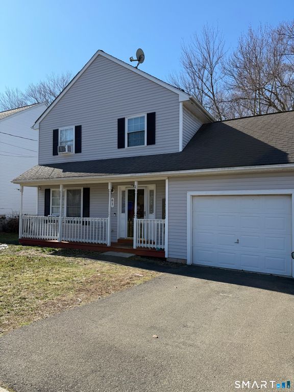 61 Victoria Court, Hamden, CT 06514