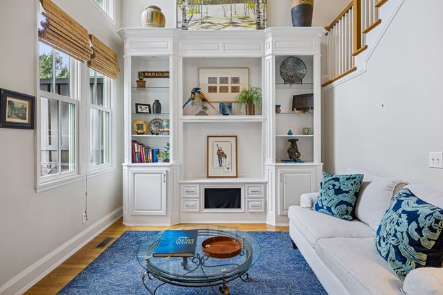 254 Cherokee Station Dr, Nashville, TN 37209