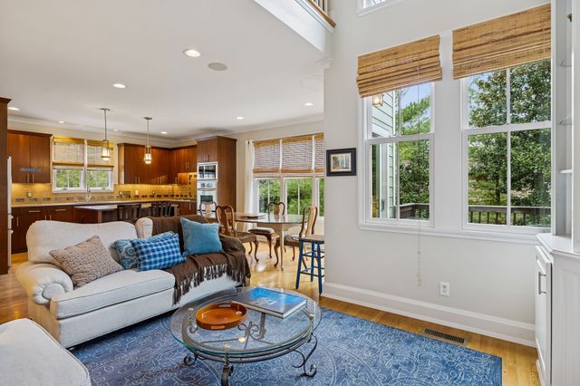 254 Cherokee Station Dr, Nashville, TN 37209