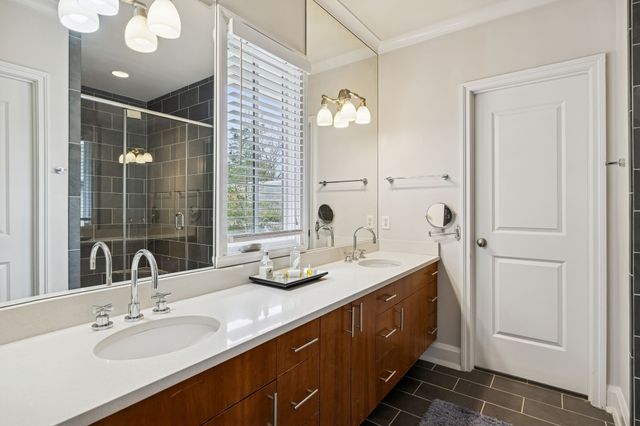 254 Cherokee Station Dr, Nashville, TN 37209