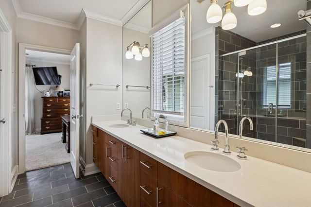 254 Cherokee Station Dr, Nashville, TN 37209