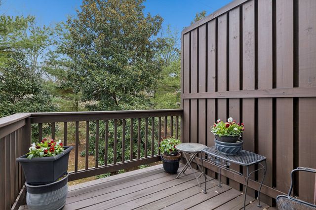 254 Cherokee Station Dr, Nashville, TN 37209