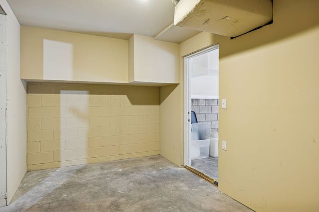 254 Cherokee Station Dr, Nashville, TN 37209