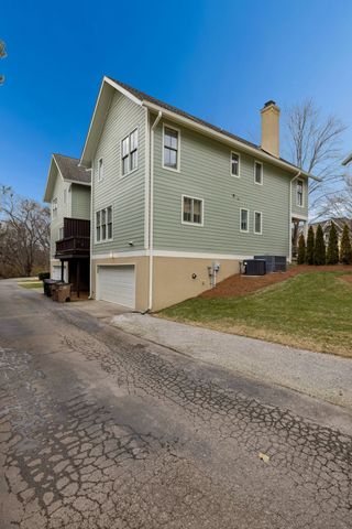 254 Cherokee Station Dr, Nashville, TN 37209