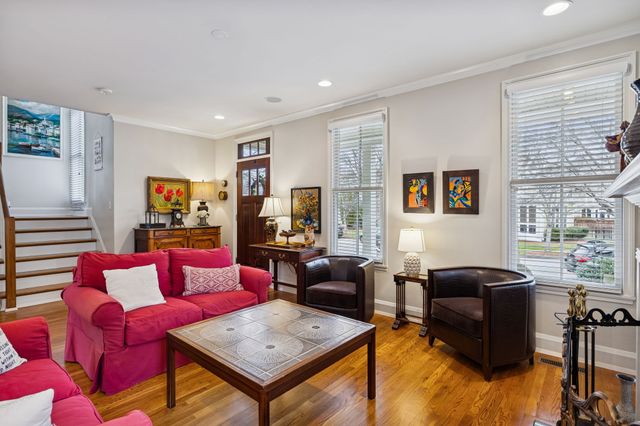 254 Cherokee Station Dr, Nashville, TN 37209