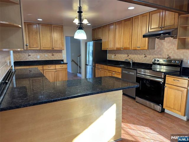 244 Olivia Street, Ridgewood, NJ 07450