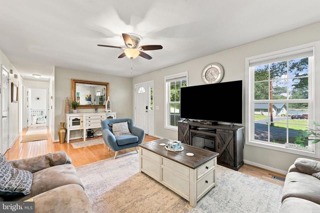 371 LAKE CAROLINE DR, Ruther Glen, VA 22546