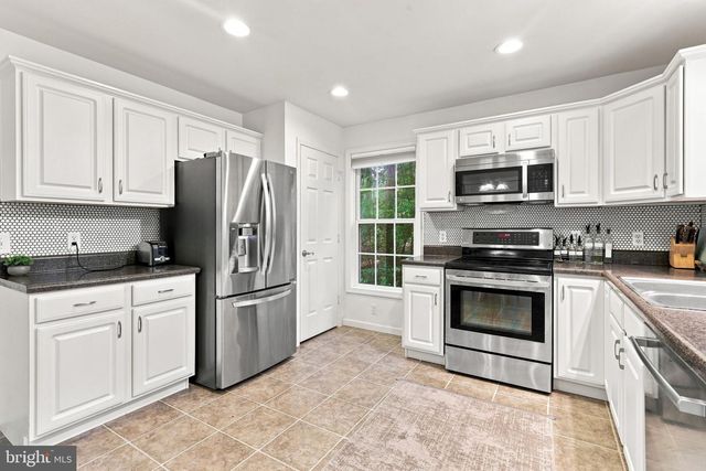 371 LAKE CAROLINE DR, Ruther Glen, VA 22546