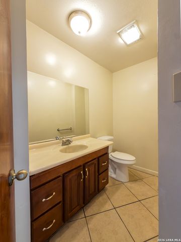 7306 Hidden Hills N, San Antonio, TX 78244