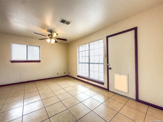 7306 Hidden Hills N, San Antonio, TX 78244