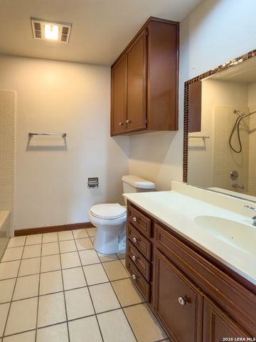 7306 Hidden Hills N, San Antonio, TX 78244