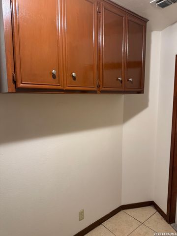 7306 Hidden Hills N, San Antonio, TX 78244