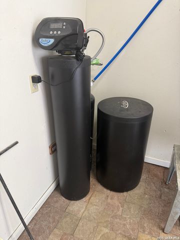 7306 Hidden Hills N, San Antonio, TX 78244