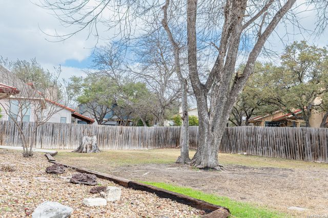 7306 Hidden Hills N, San Antonio, TX 78244