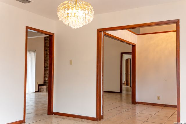 7306 Hidden Hills N, San Antonio, TX 78244