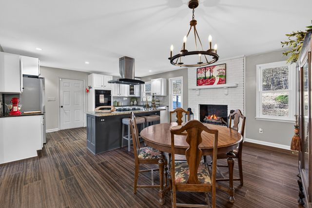 13 Sunrise Ln, Fayetteville, TN 37334