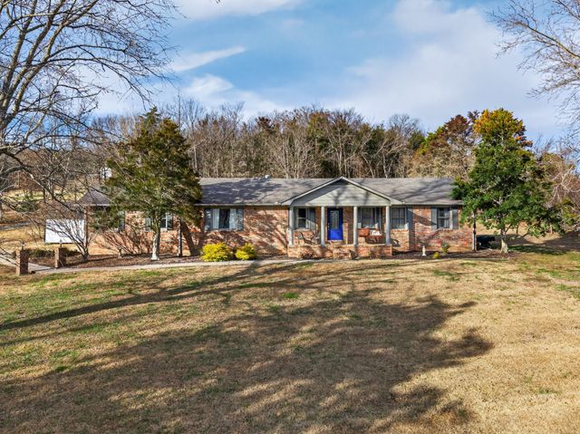 13 Sunrise Ln, Fayetteville, TN 37334