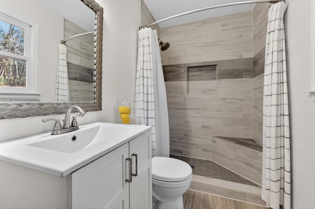 13 Sunrise Ln, Fayetteville, TN 37334