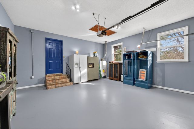 13 Sunrise Ln, Fayetteville, TN 37334