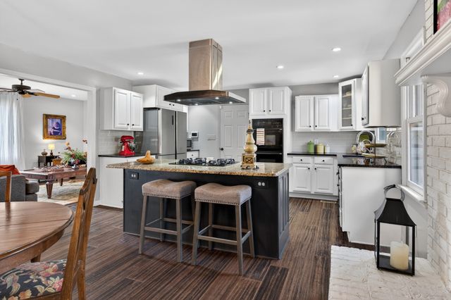 13 Sunrise Ln, Fayetteville, TN 37334