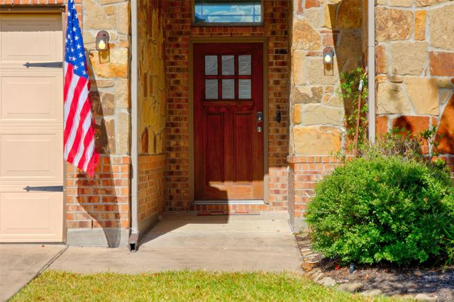 102 Piney Pathway, Magnolia, TX 77354