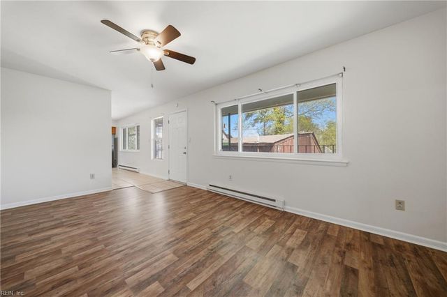 9563 15th Bay ST, Norfolk, VA 23518
