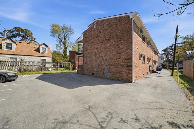 9563 15th Bay ST, Norfolk, VA 23518