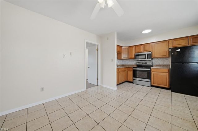 9563 15th Bay ST, Norfolk, VA 23518