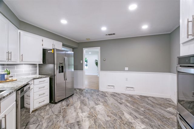 4601 Holiday Lane E, North Richland Hills, TX 76180