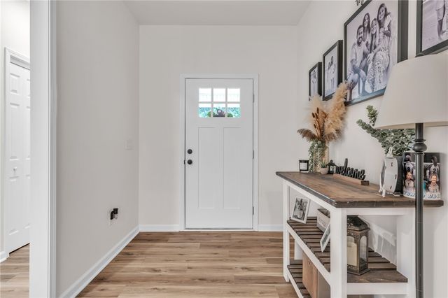 404 Burrell Street, Pendleton, SC 29670