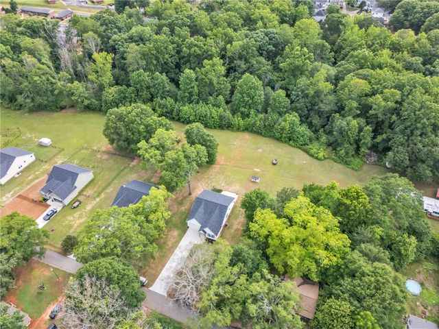 404 Burrell Street, Pendleton, SC 29670