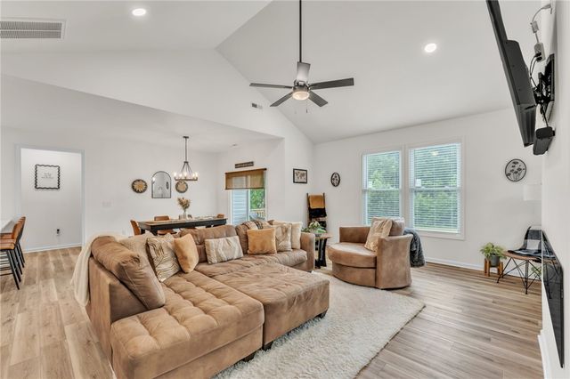 404 Burrell Street, Pendleton, SC 29670