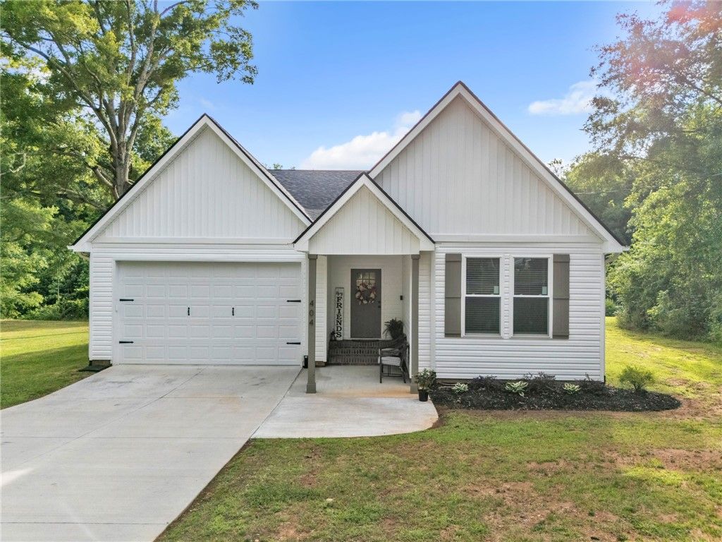 404 Burrell Street, Pendleton, SC 29670