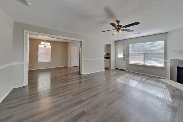 19530 Rocky Bank Drive, Tomball, TX 77375