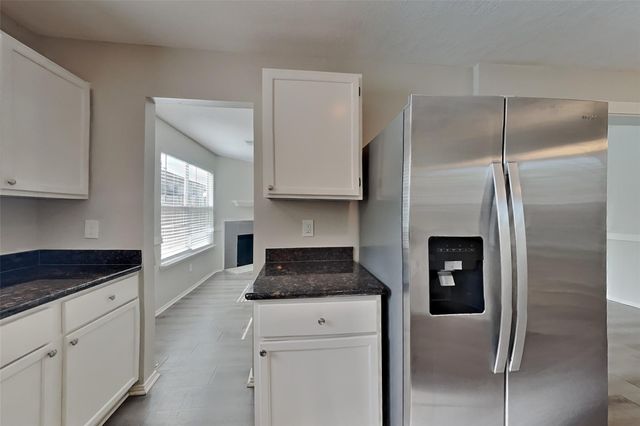 19530 Rocky Bank Drive, Tomball, TX 77375