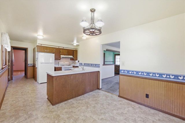 1402 State Highway 60, Jackson, WI 53012