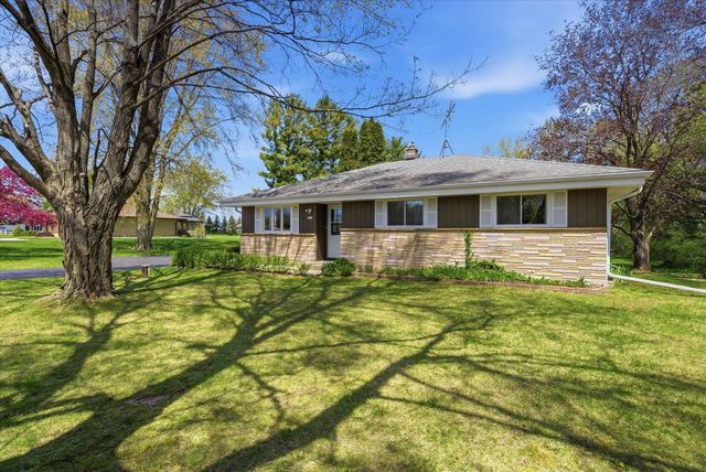 1402 State Highway 60, Jackson, WI 53012