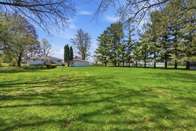 1402 State Highway 60, Jackson, WI 53012