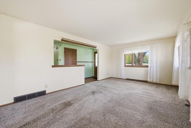 1402 State Highway 60, Jackson, WI 53012
