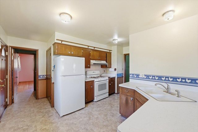 1402 State Highway 60, Jackson, WI 53012