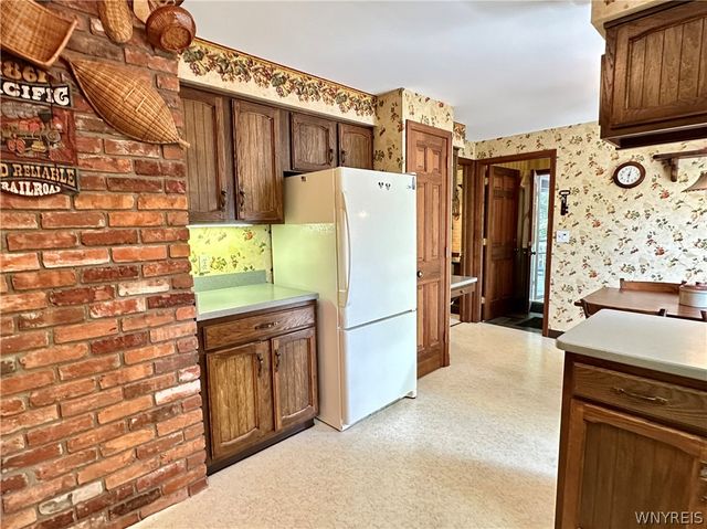 40 Tanglewood Drive West, Orchard Park, NY 14127